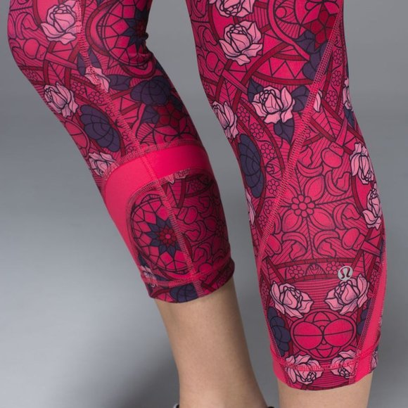 NEW Lululemon Run: Inspire Crop II *All Full-On Luxtreme size 8 - Picture 10 of 10